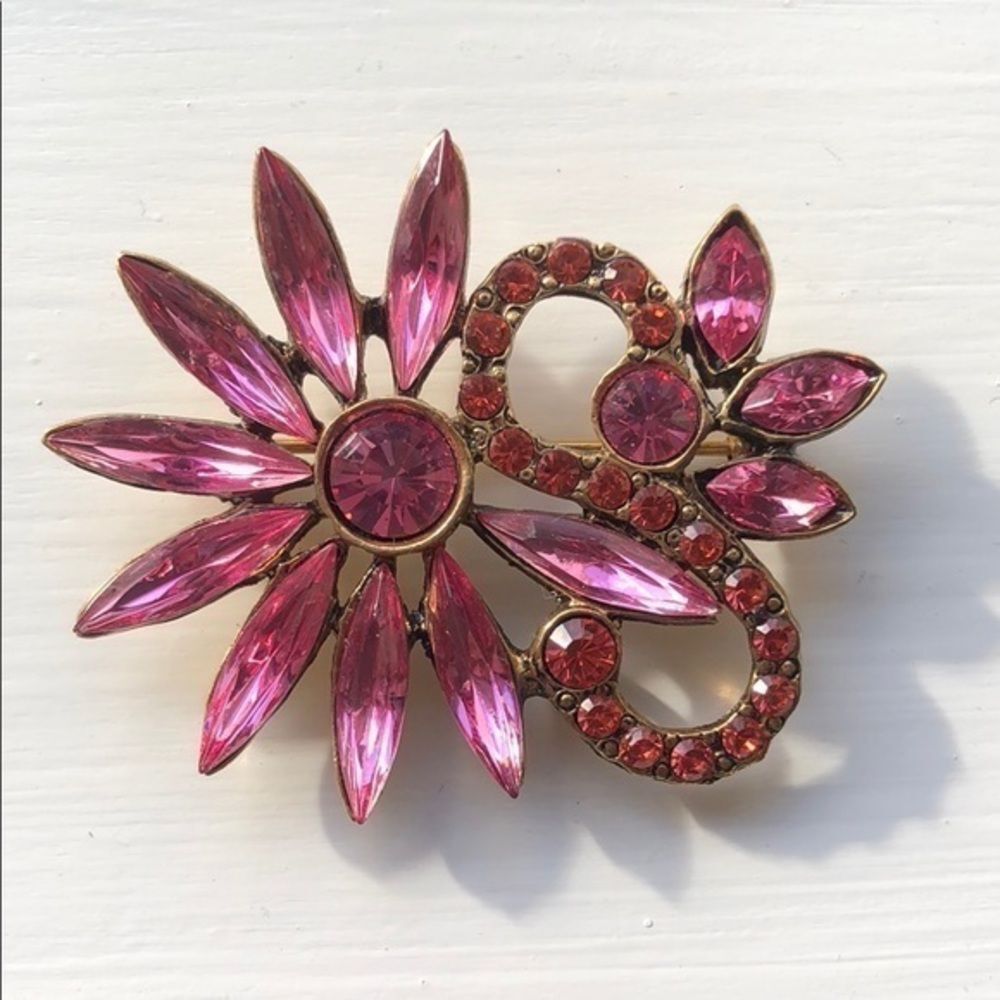 Stunning Hot Pink Rhinestone Brooch